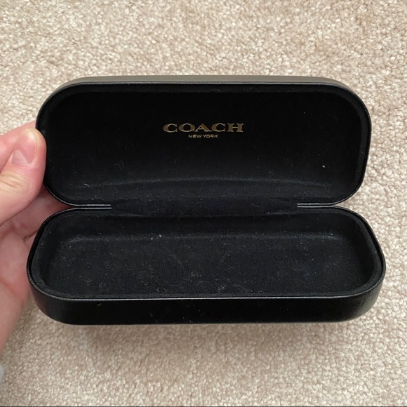 Black leather Coach sunglasses case - Picture 6 of 7
